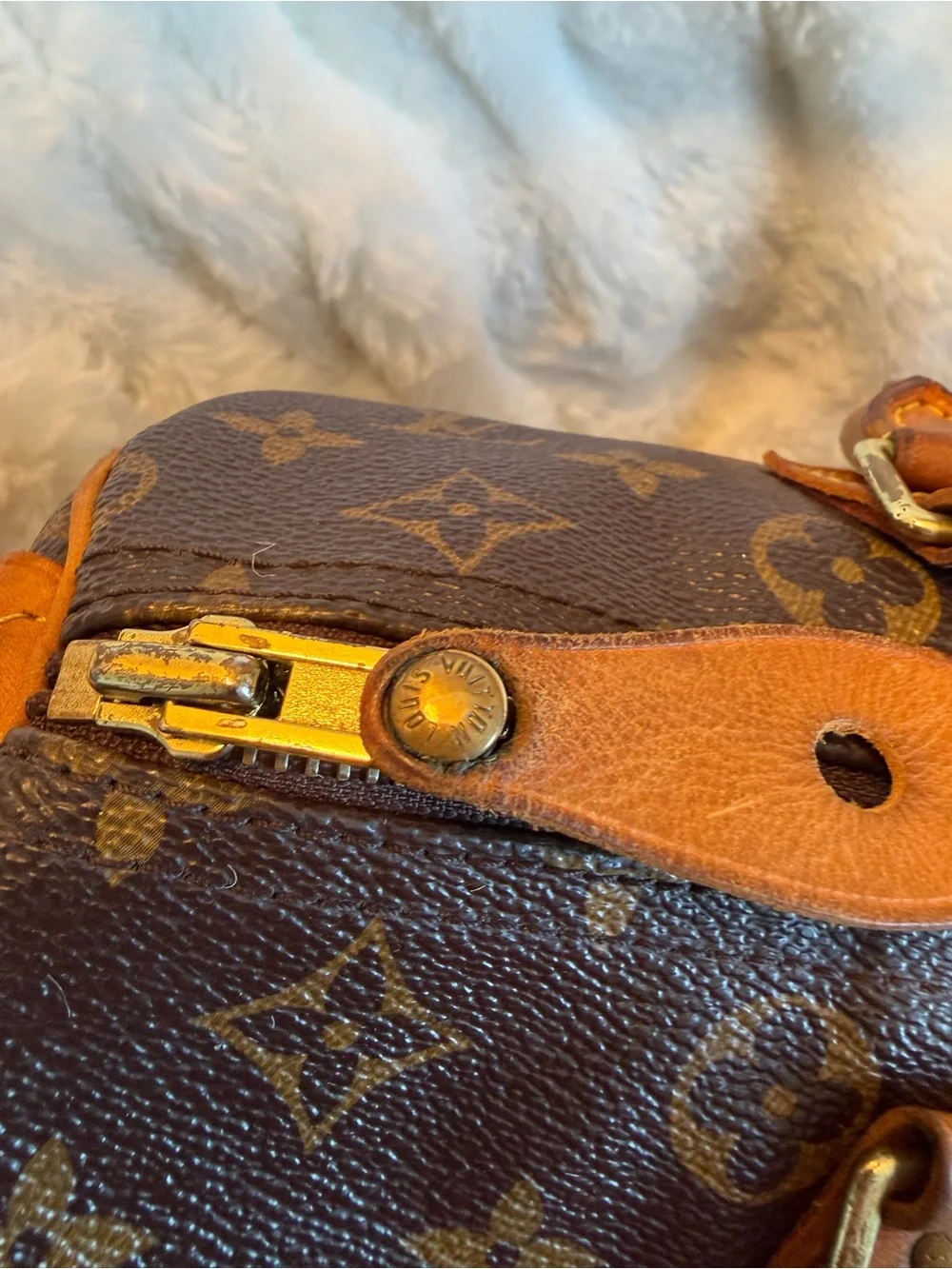 Louis Vuitton Monogram Speedy 30 with Dustbag and COA